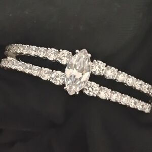 Elegant Silver Bracelet with Rhinestones